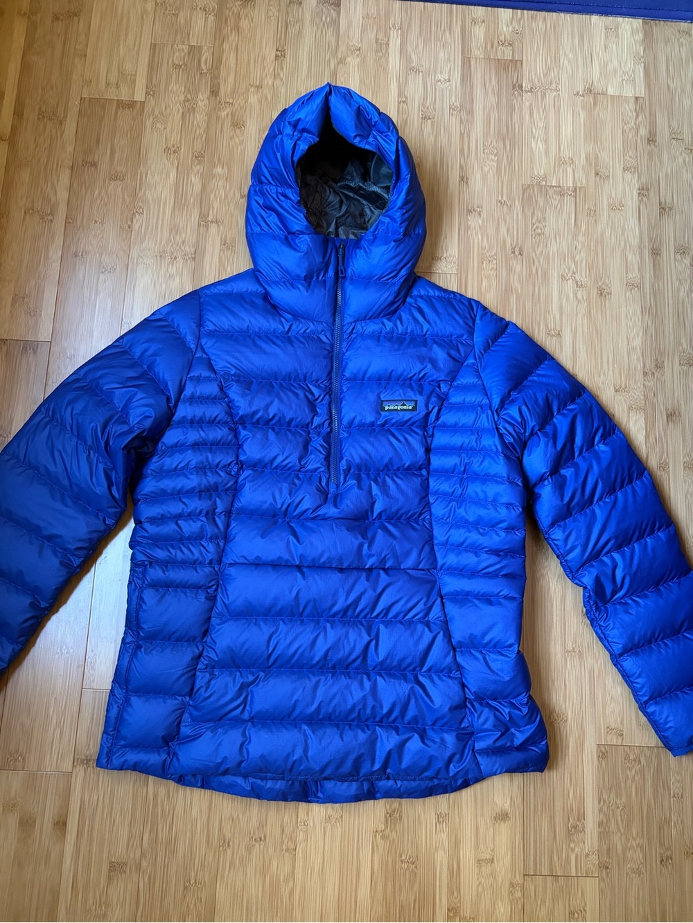 Patagonia Women’s Royal Blue Hooded Down Pullover